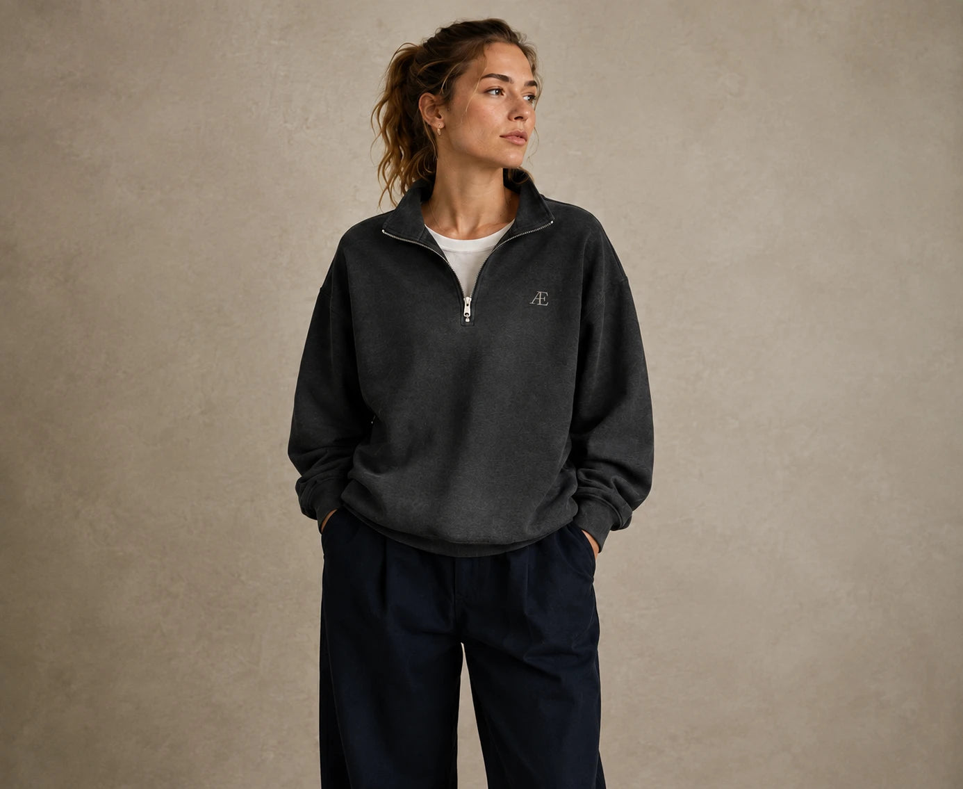Æ Quarter Zip — Charcoal